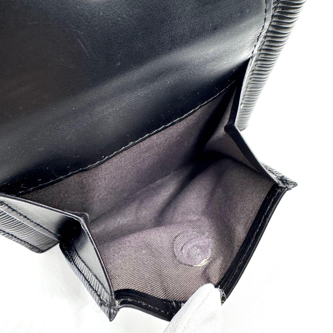 美品✨ヴィヴィアン　マネークリップ　小銭入れ付　二つ折り財布　オーブ型押し　黒