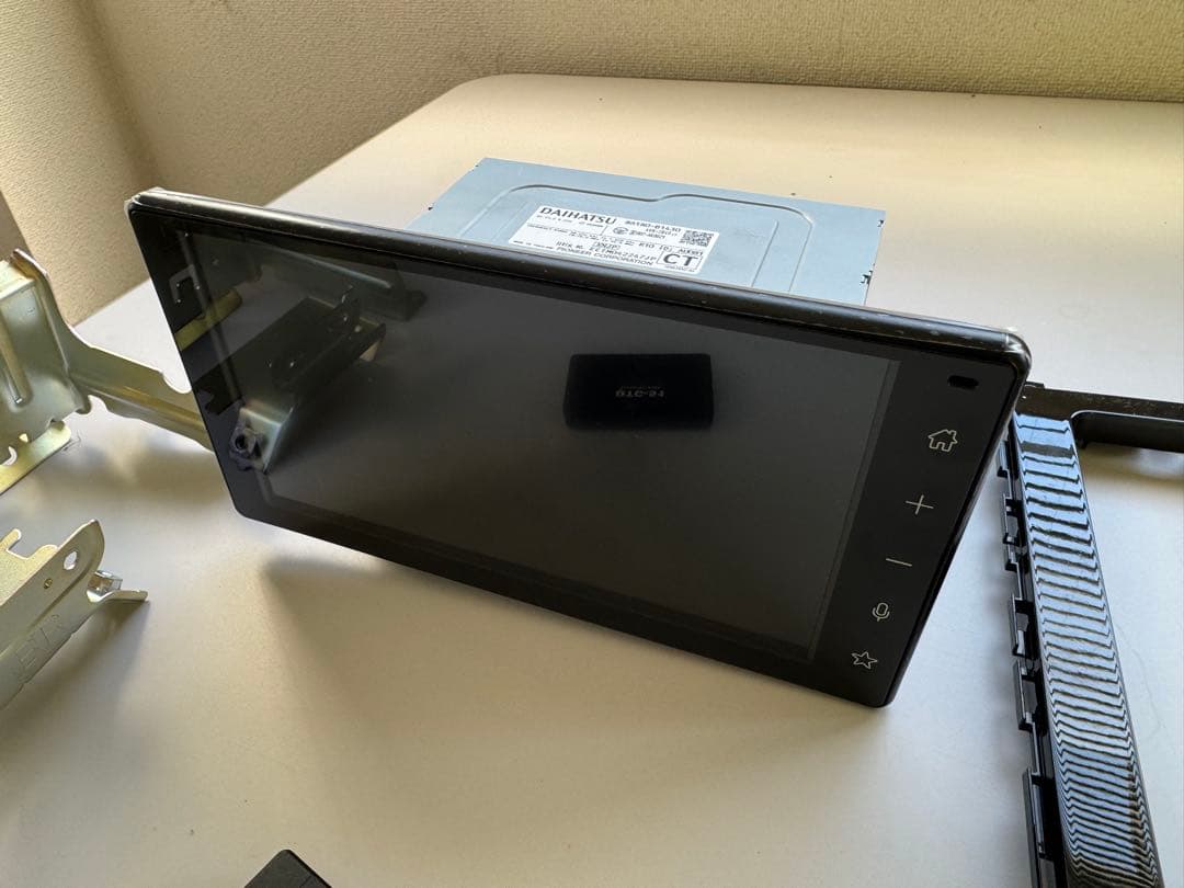ダイハツ　令和7年キャンバス　純正ディスプレイオーディオDTC-51