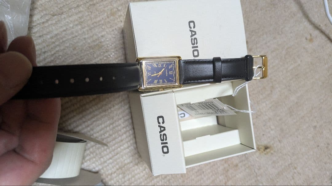 CASIO B165L 腕時計　CASIOタンク