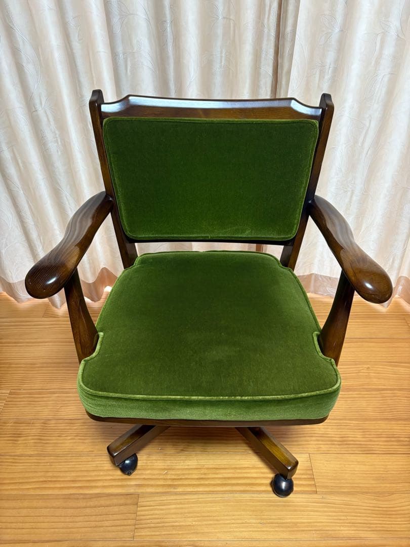 カリモク karimoku コロニアル チェア キャスター付き モケットグリーン
