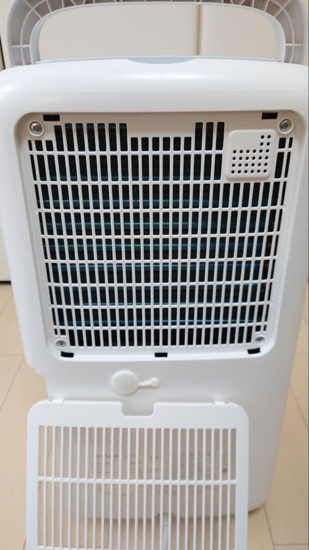 シャープ プラズマクラスター除湿機 CV-P71-W