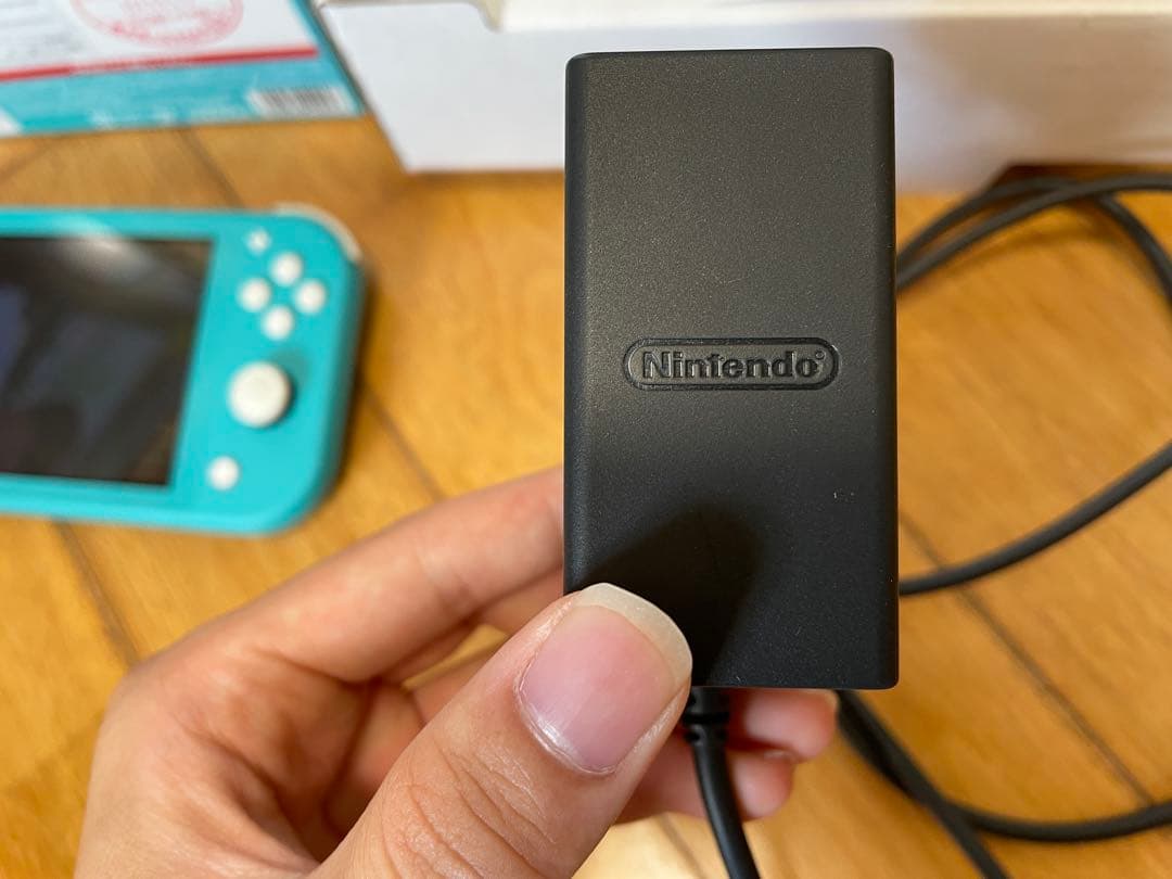 【美品】ニンテンドースイッチライト ターコイズブルー