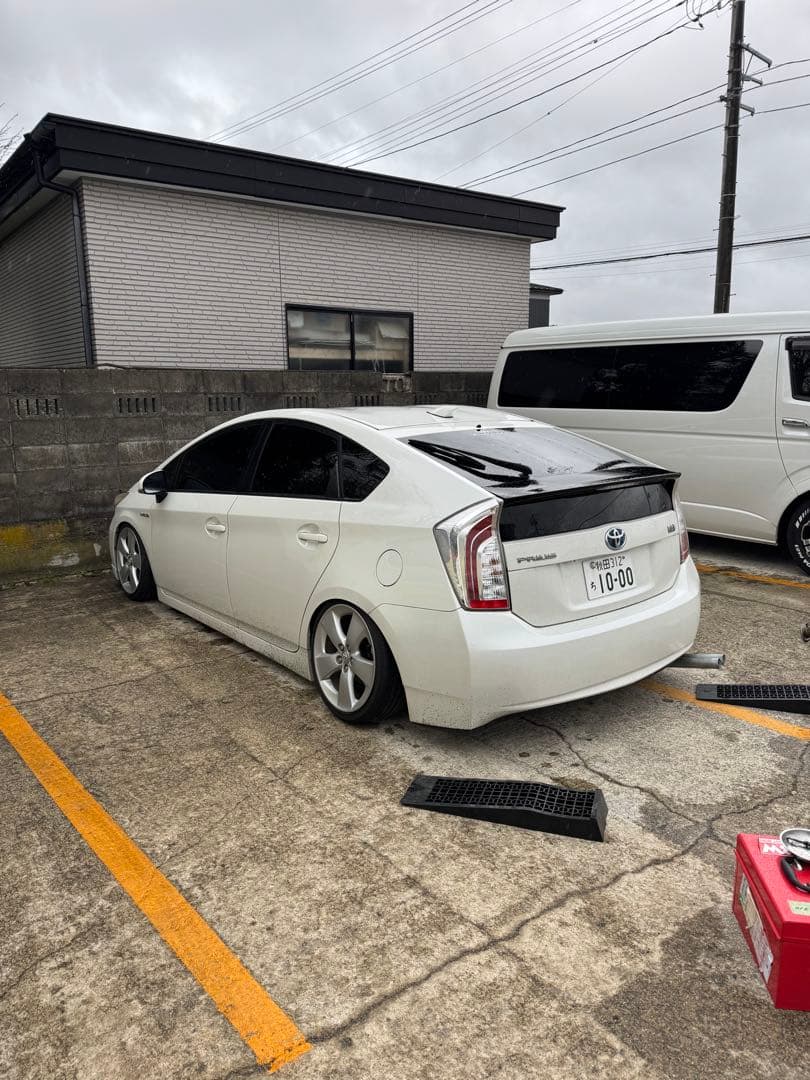 30 プリウス　リアピーストレートマフラー　直菅マフラー