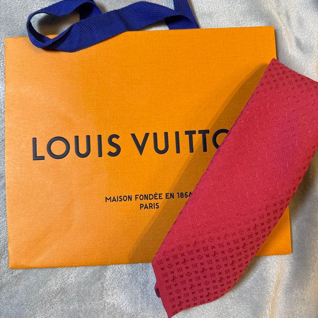 LOUIS VUITTON 赤 ネクタイ シルク100%