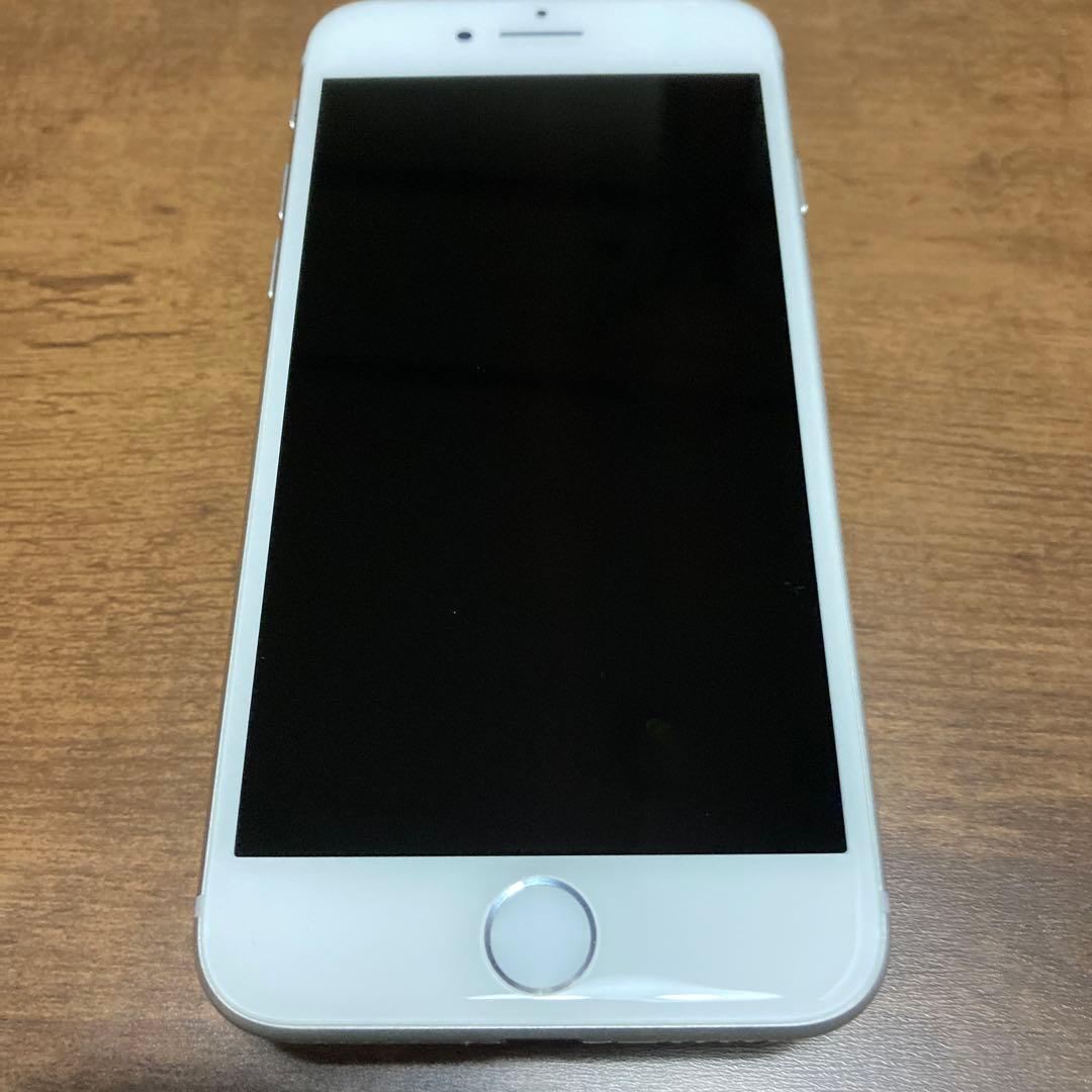 iPhone8 64GB シルバーSIMフリー 初期化済み　本体のみ