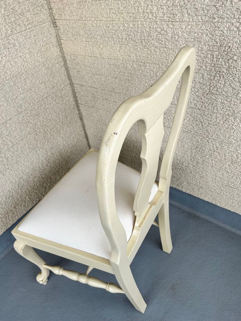 ダイニングチェア　プリンセス家具　リボン　彫刻　ホワイト　アンティーク