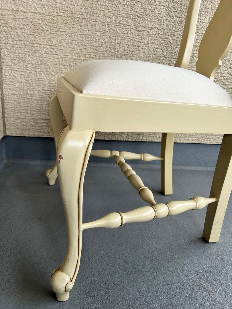 ダイニングチェア　プリンセス家具　リボン　彫刻　ホワイト　アンティーク