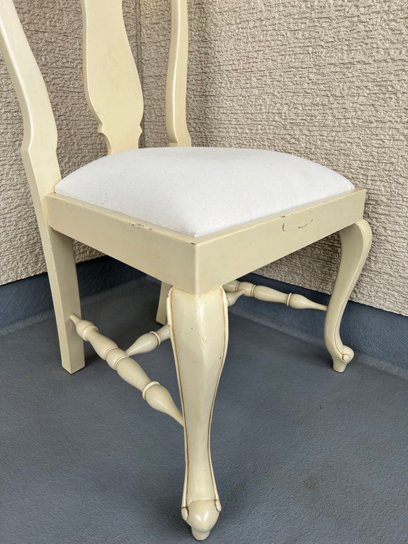 ダイニングチェア　プリンセス家具　リボン　彫刻　ホワイト　アンティーク