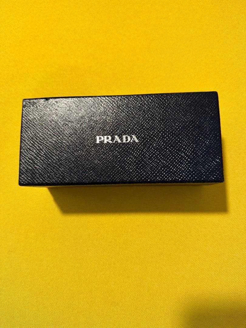 む*い様 【PRADA】サングラス グリーンレンズ フルセット イタリア製！！！