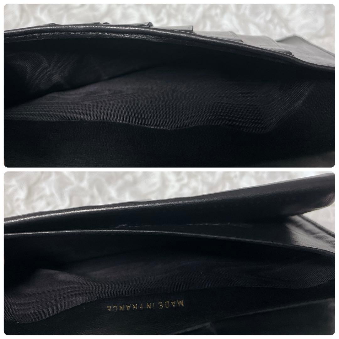 CHANEL ブラックレザー 二つ折り財布　キャビアスキン　がま口　レザー　ココ
