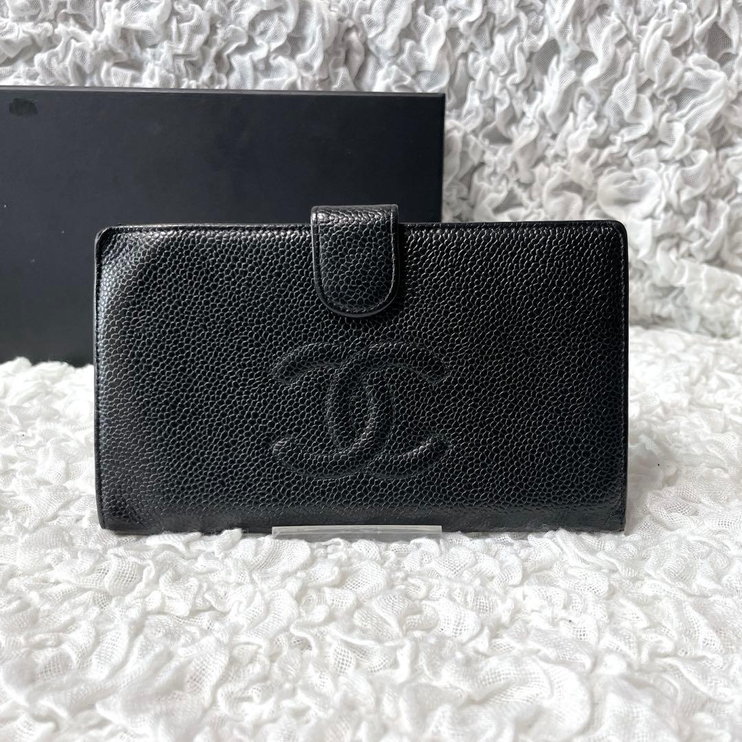 CHANEL ブラックレザー 二つ折り財布　キャビアスキン　がま口　レザー　ココ