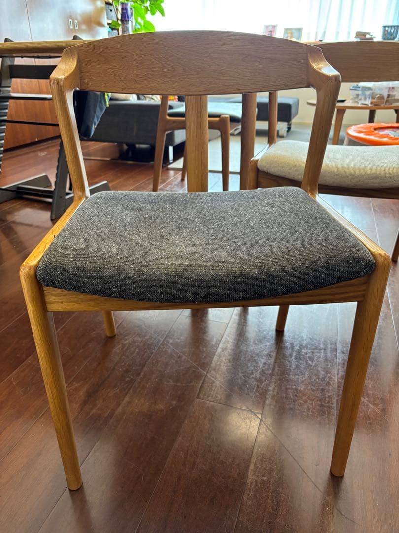 SIMPLE　ダイニングチェア