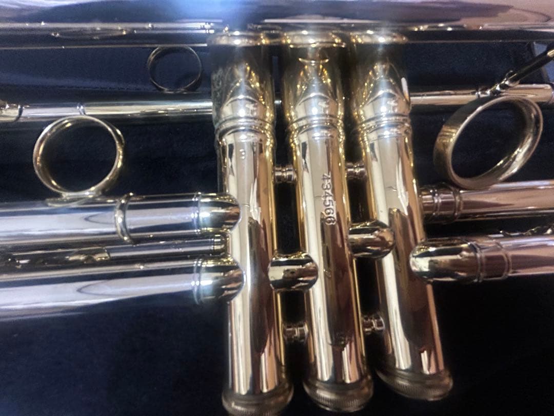 C.G. Conn Vintage One トランペットツートーン仕上げ