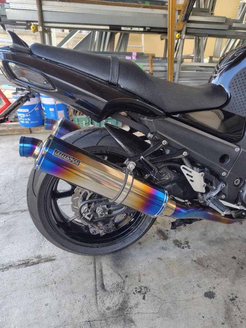 zzr1400取り外し スリップオンマフラーzx14