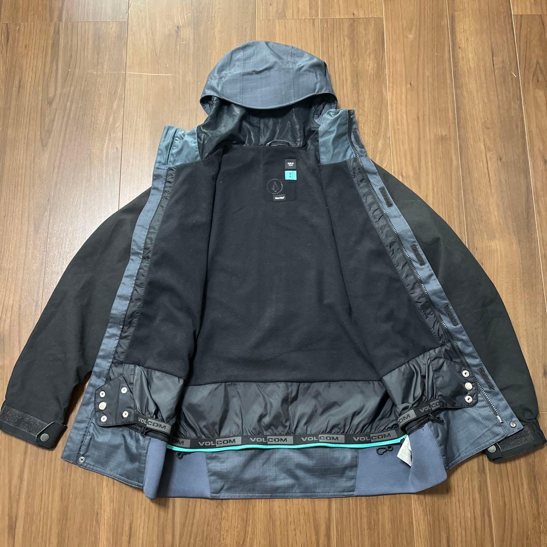 【美品】volcom フード付スキースノボジャケット　レディース