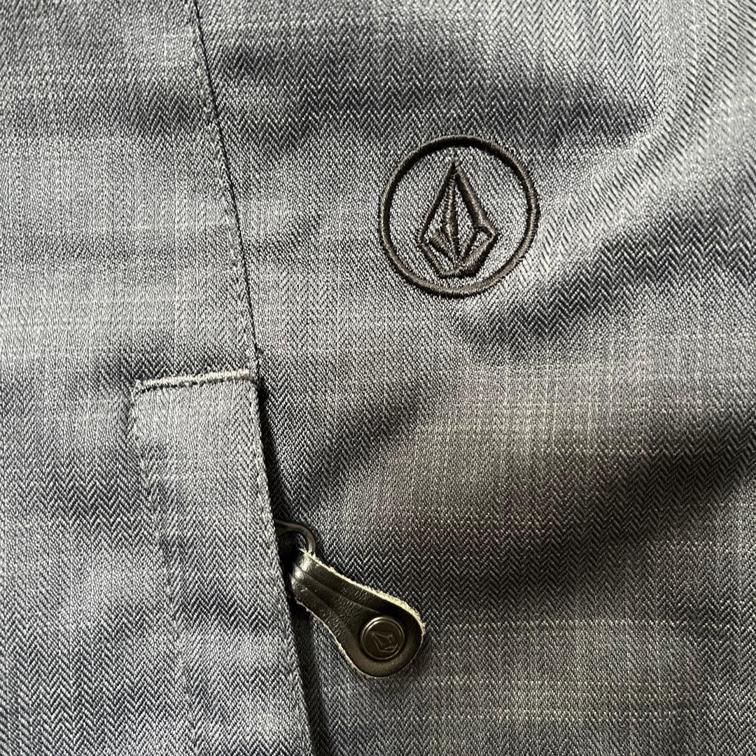 【美品】volcom フード付スキースノボジャケット　レディース