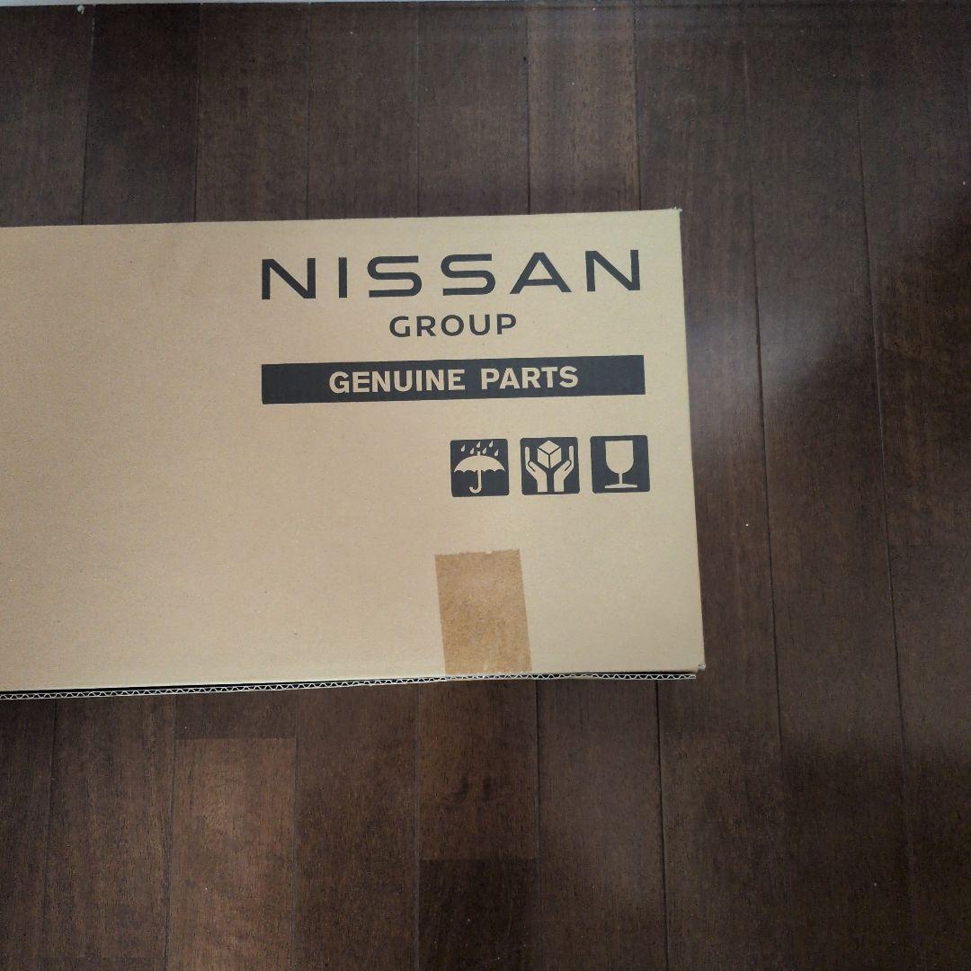 日産純正 セレナ C28 ドアバイザーセット 1台分