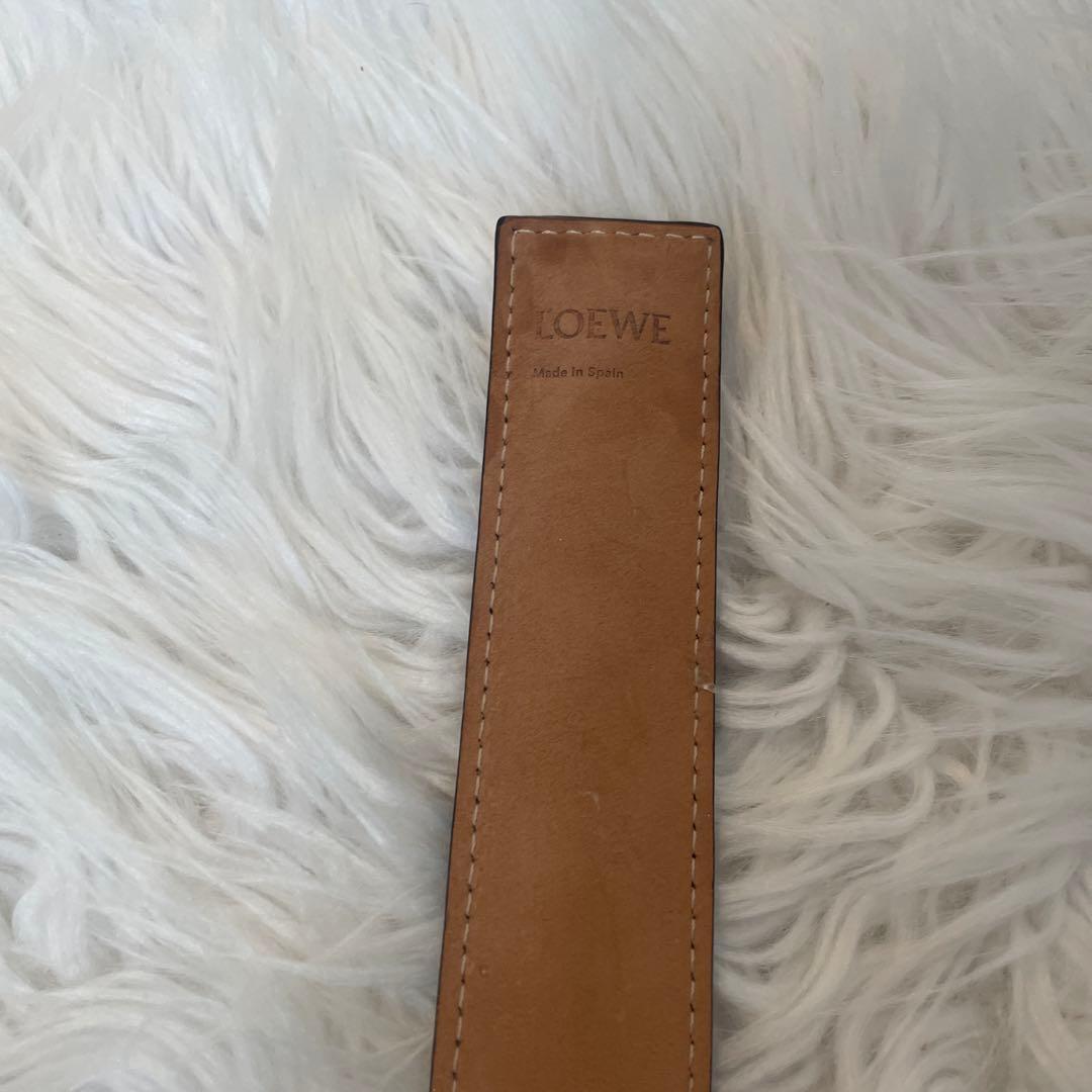 ロエベ　バングル　タン