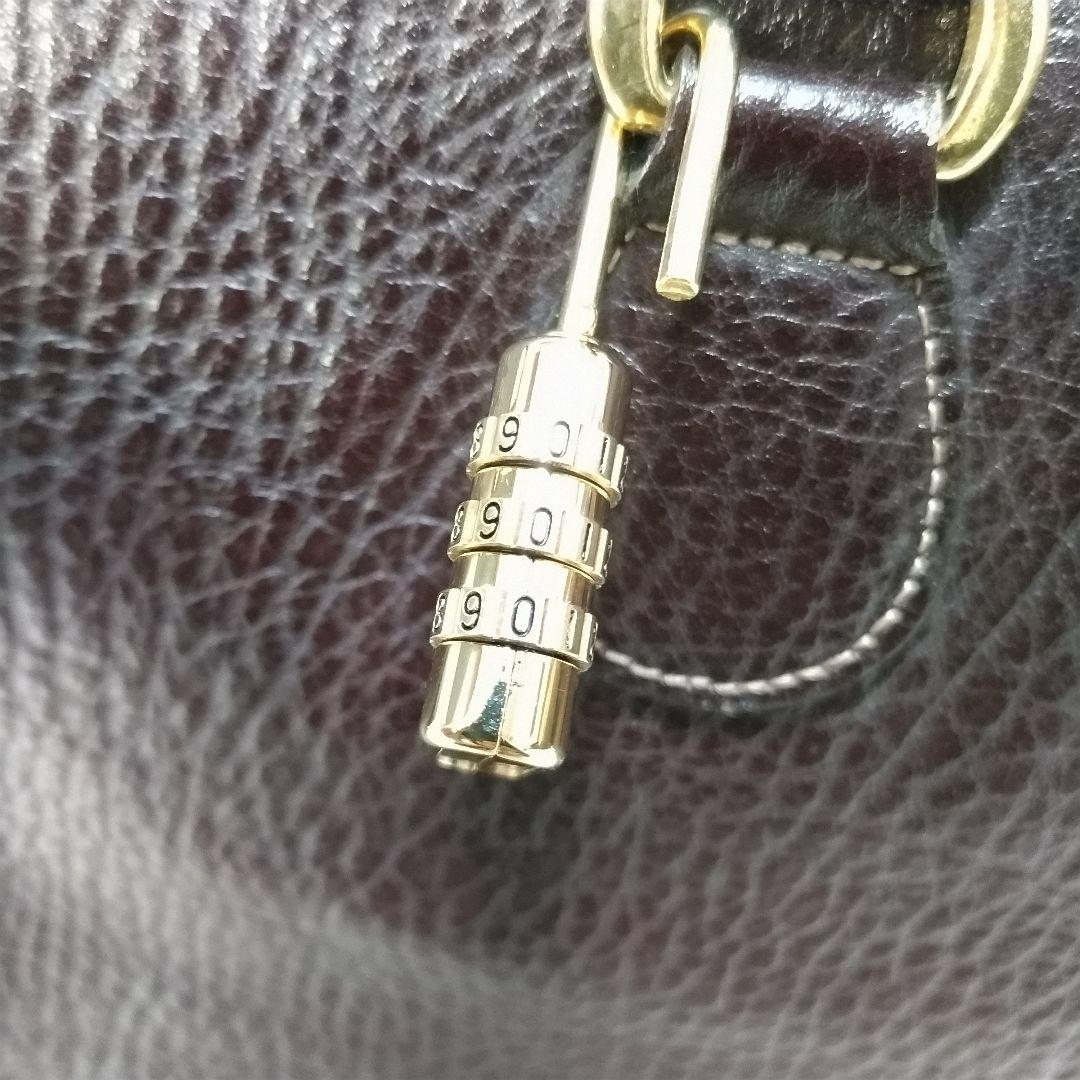 キタムラ　レザーボストンバッグ　南京錠　大容量　旅行　シボ革　ショルダーバッグ