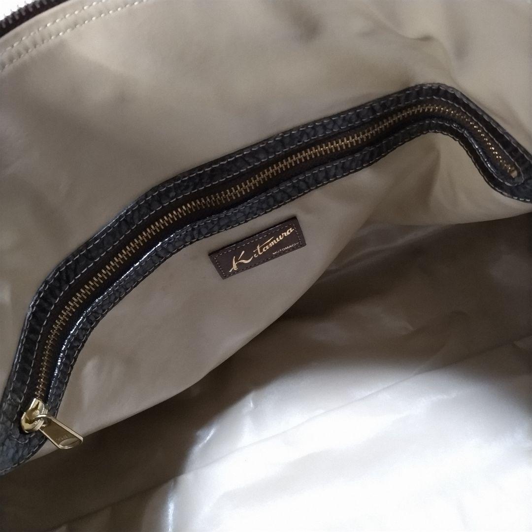 キタムラ　レザーボストンバッグ　南京錠　大容量　旅行　シボ革　ショルダーバッグ