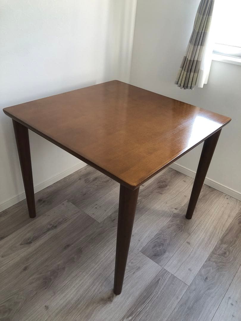 【カリモク60】ダイニングテーブル　ウォールナット