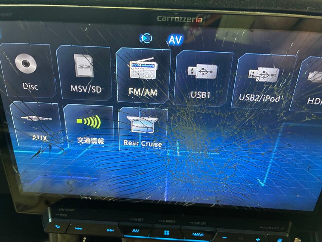 Pioneer AVIC-CL902 画面割れ