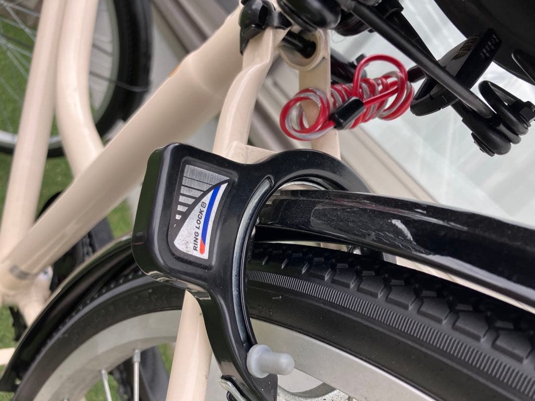 クリーム 26インチ 6段変速 オートライト シティサイクル ママチャリ 自転車