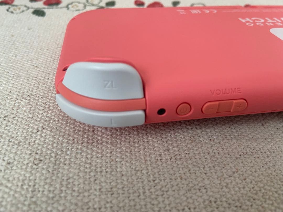 [美品] Nintendo Switch Lite (コーラルピンク) 本体