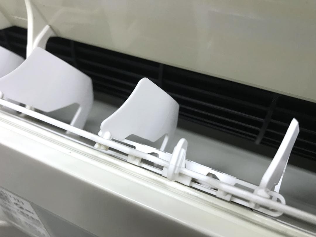 東京引取限定　シャープ　ルームエアコン　AY-N22N　2018年　おもに6畳