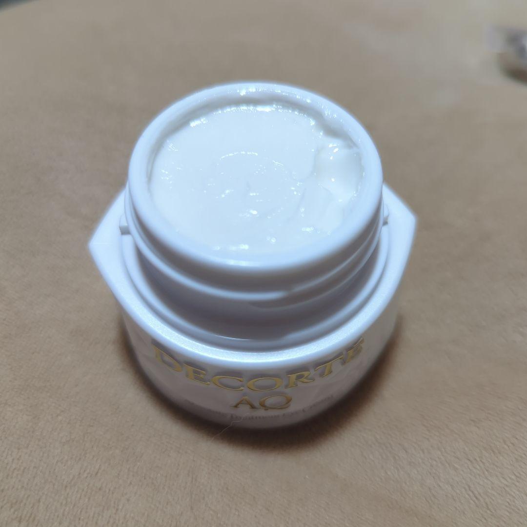 【きゃさりん様】AQアプソリュートアイクリームタイトフォーカス 15g