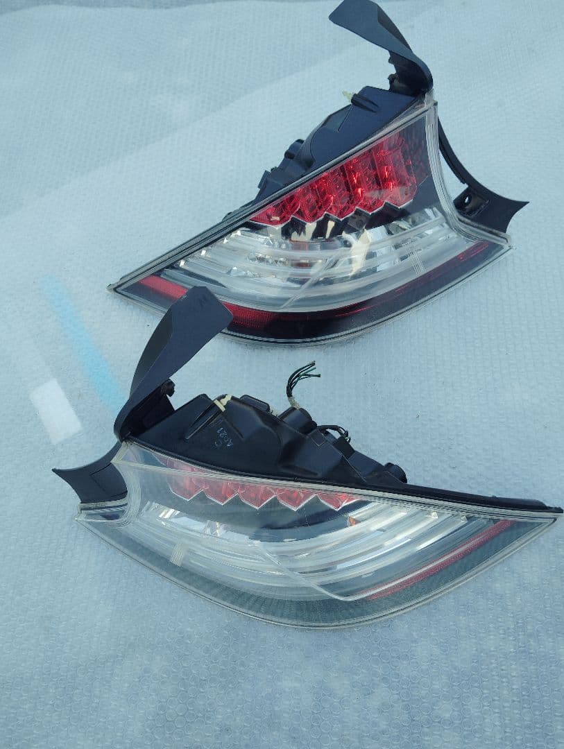 t*8様 ホンダ CRZ ZF1/ZF2 テールライト レアアイテム 初期モデル