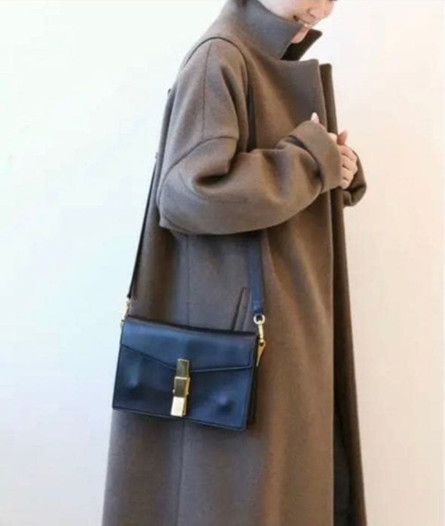 Deuxieme Classe victorianチェスターコート