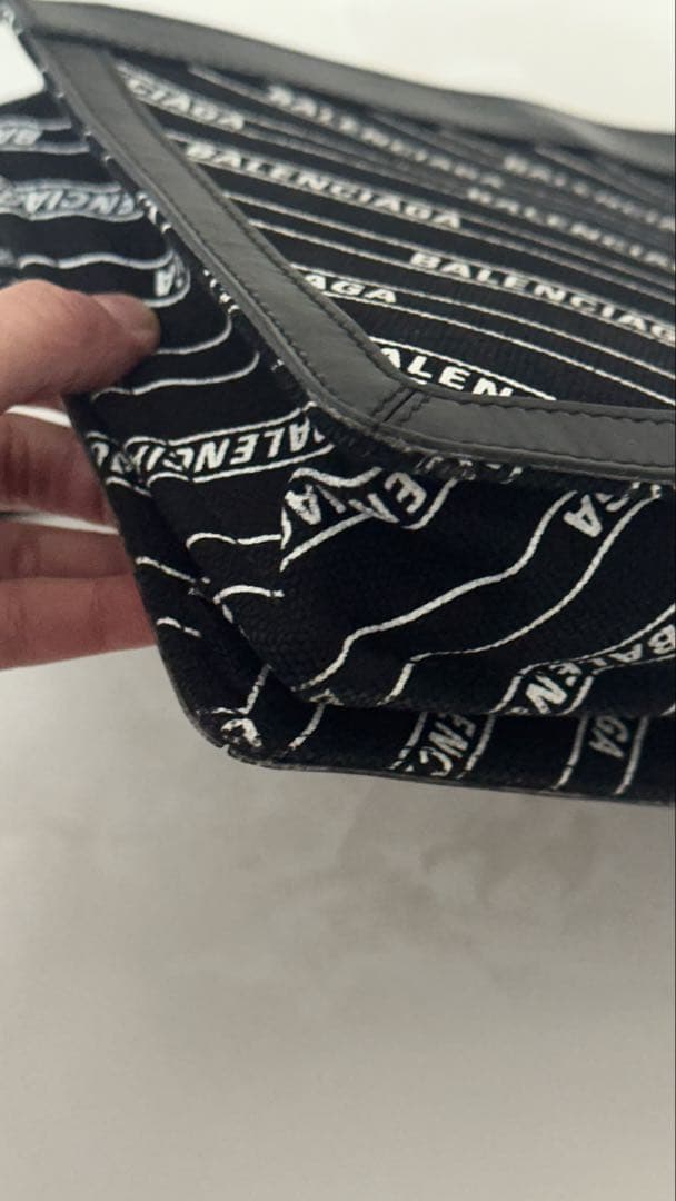 BALENCIAGA ショルダーバッグ ブラック