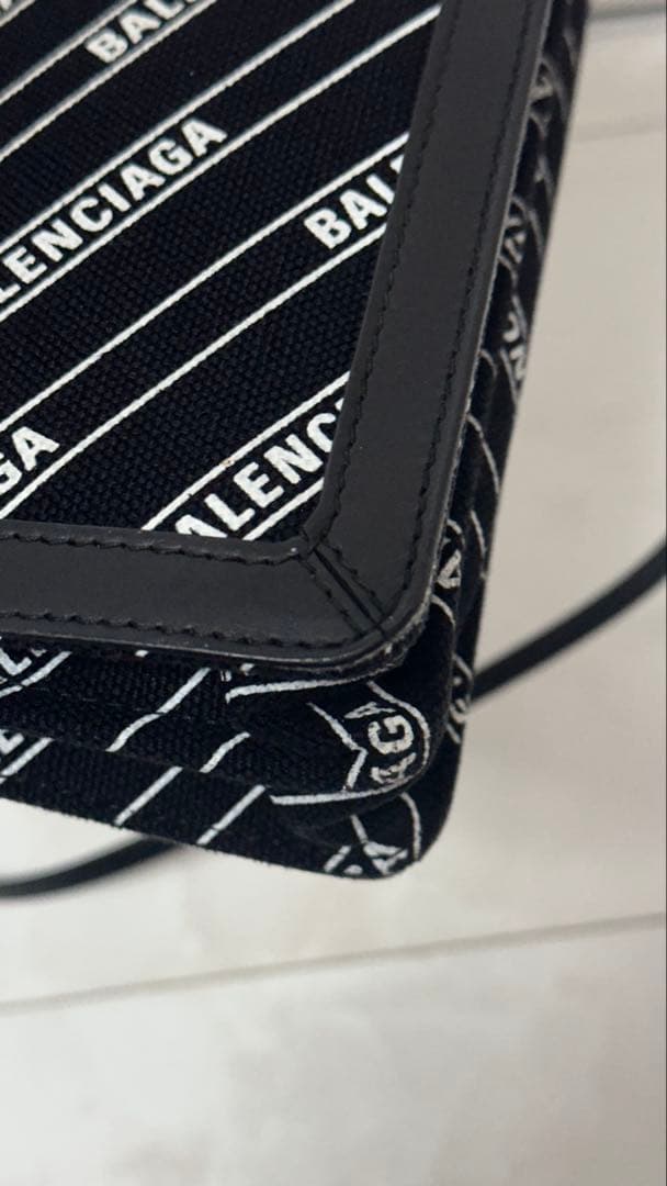 BALENCIAGA ショルダーバッグ ブラック