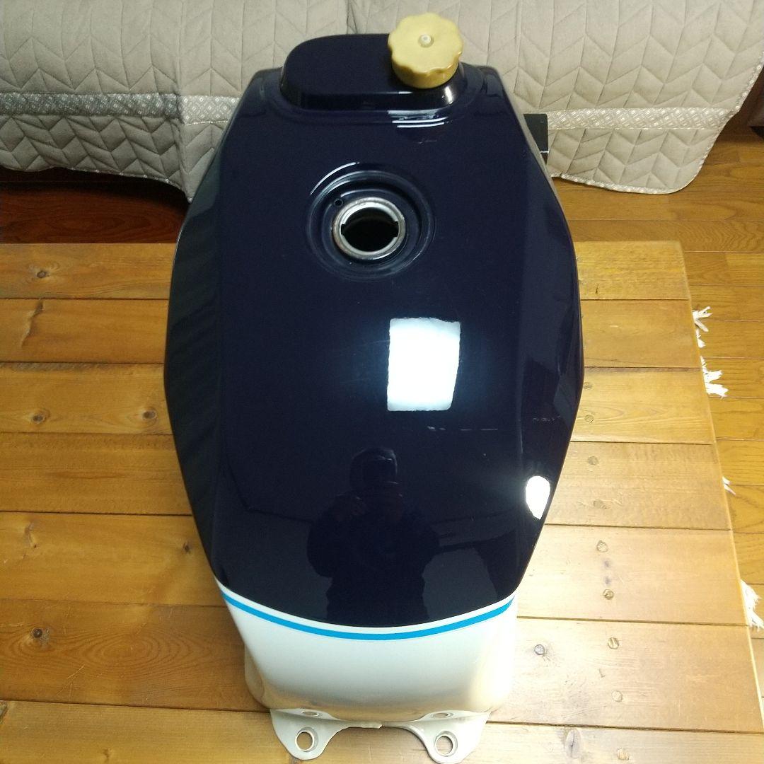 GSX R400 (GK71B ) ガソリンタンク