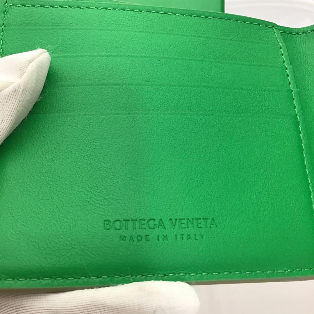 ❣️ボッテガべネタ❣️ 二つ折り財布　イントレチャート　グリーン
