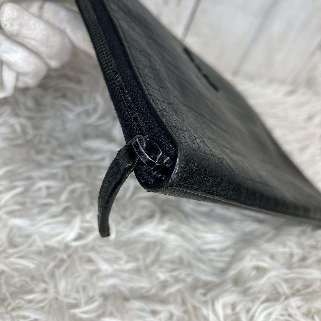 サンローラン　YSL クラッチバッグ　セカンドバッグ　レザー　ロゴ