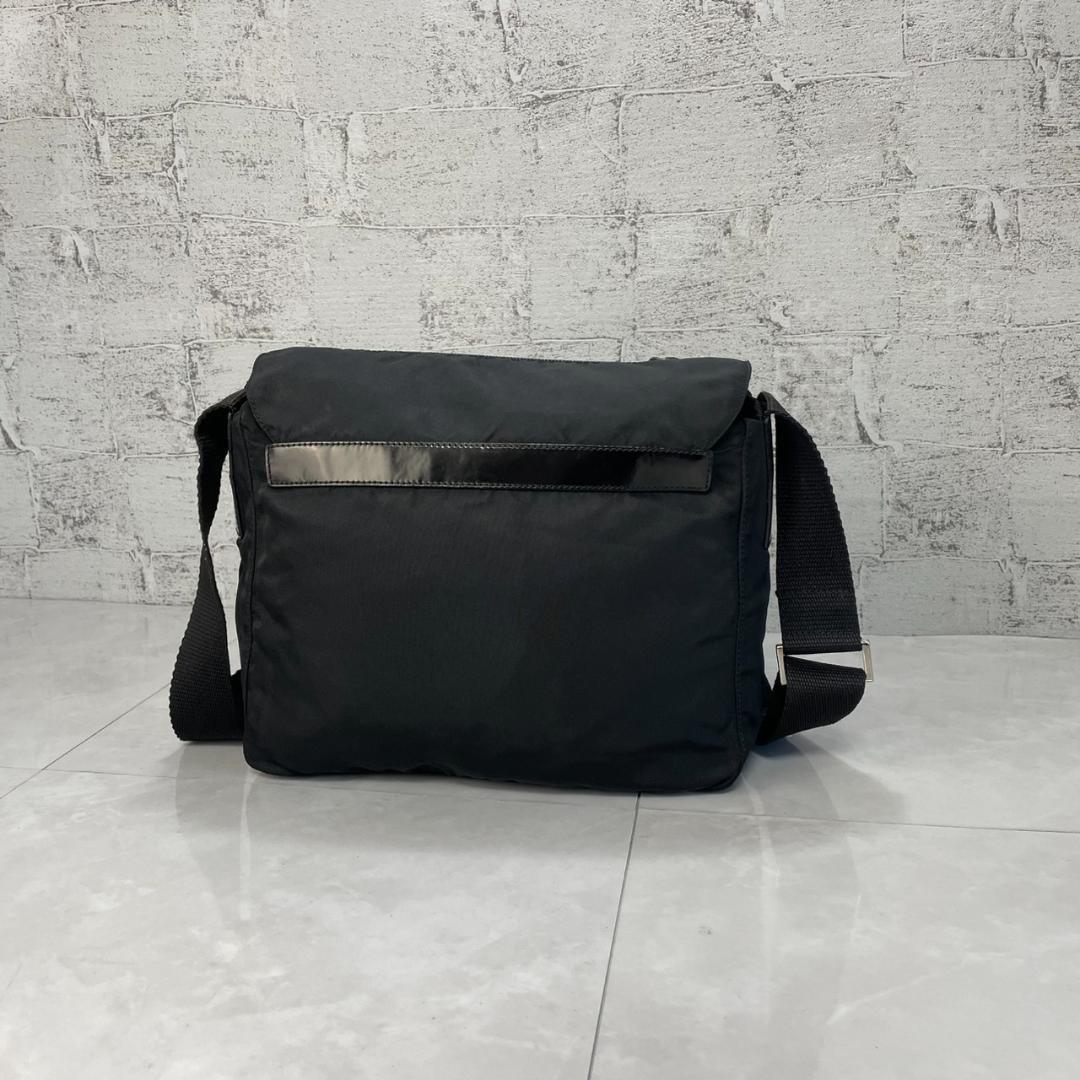 PRADA ショルダーバック プラダ メッセンジャー バッグ BT8994 黒