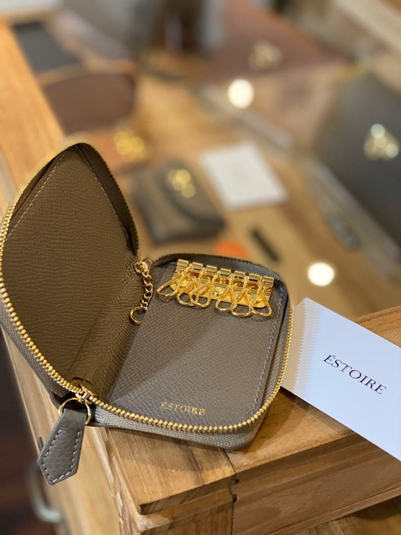 ÉSTOIRE レザーキーケース ブラウン