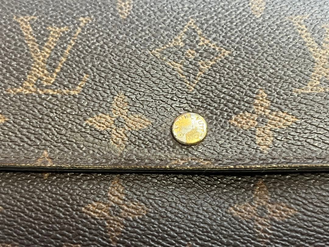 Louis Vuitton モノグラム 長財布　収納袋&箱付き