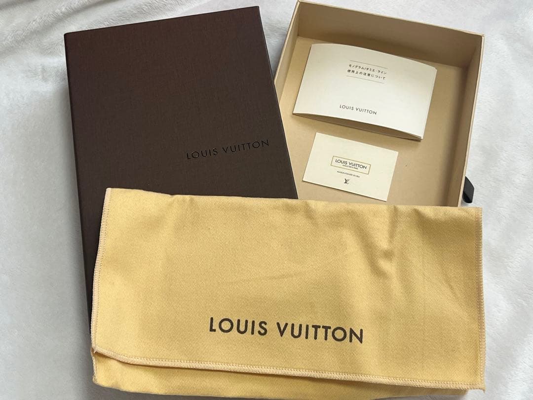 Louis Vuitton モノグラム 長財布　収納袋&箱付き