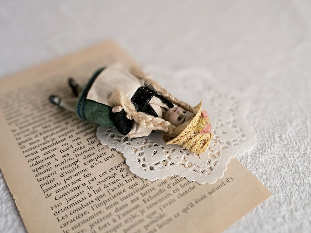 * antique doll ❀ ストローハットと三つ編み ミニョネットgirl