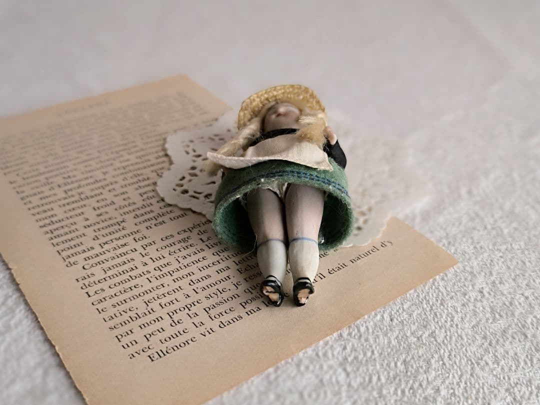 * antique doll ❀ ストローハットと三つ編み ミニョネットgirl