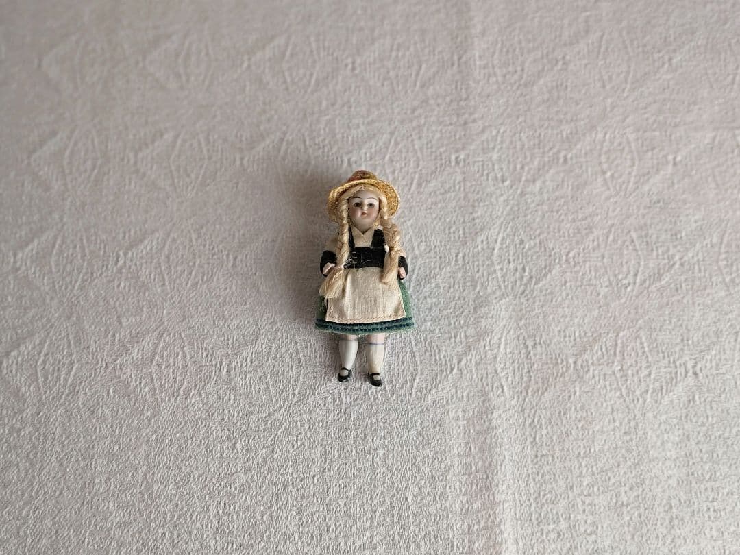 * antique doll ❀ ストローハットと三つ編み ミニョネットgirl