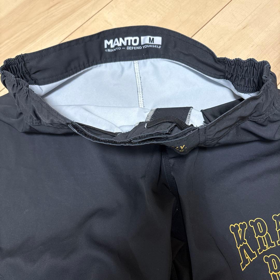 MANTO KRAZY BEE ショートパンツ Mサイズ 黒