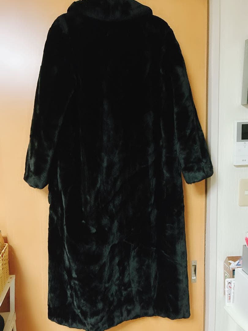 カネコイサオ　KANEKO ISAOロング ファーコート