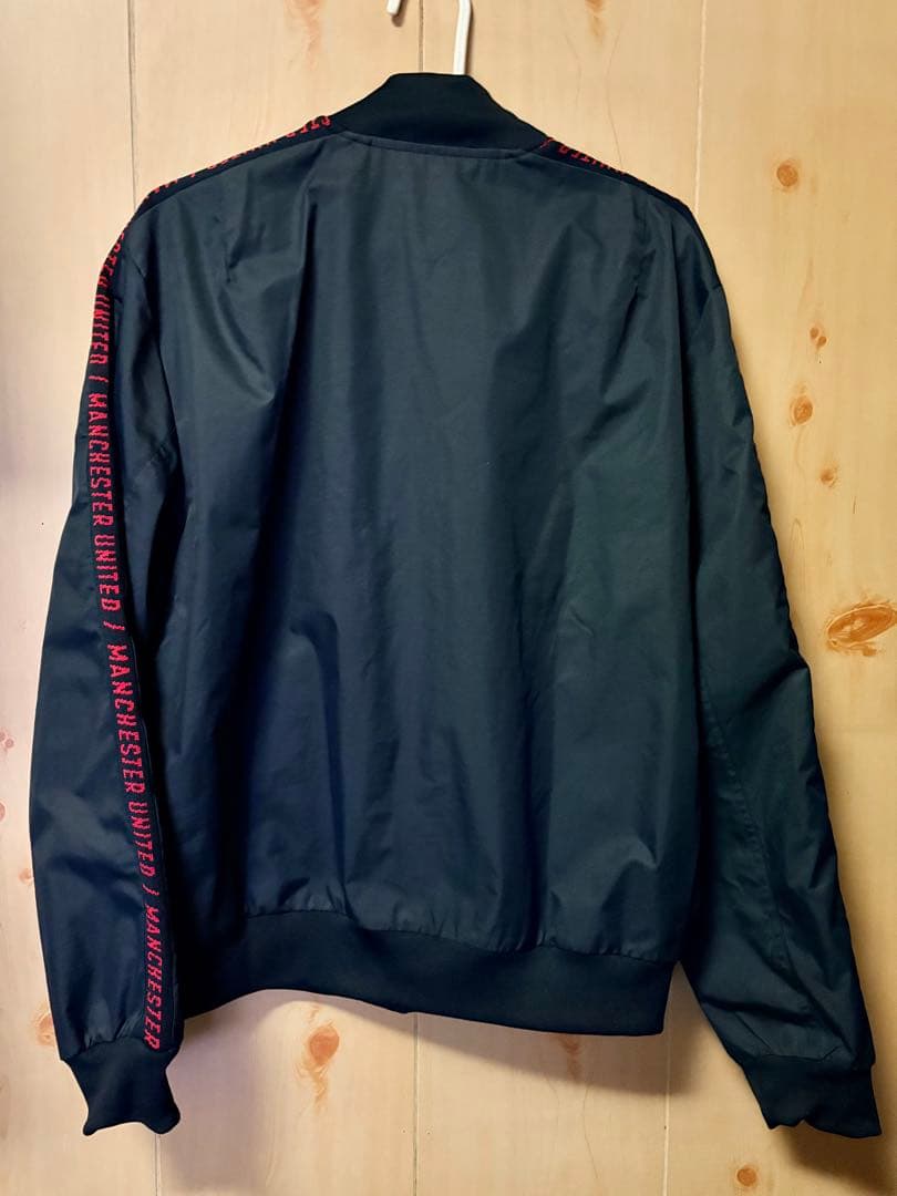 adidas マンチェスターユナイテッド ジャージ ジャケット 黒