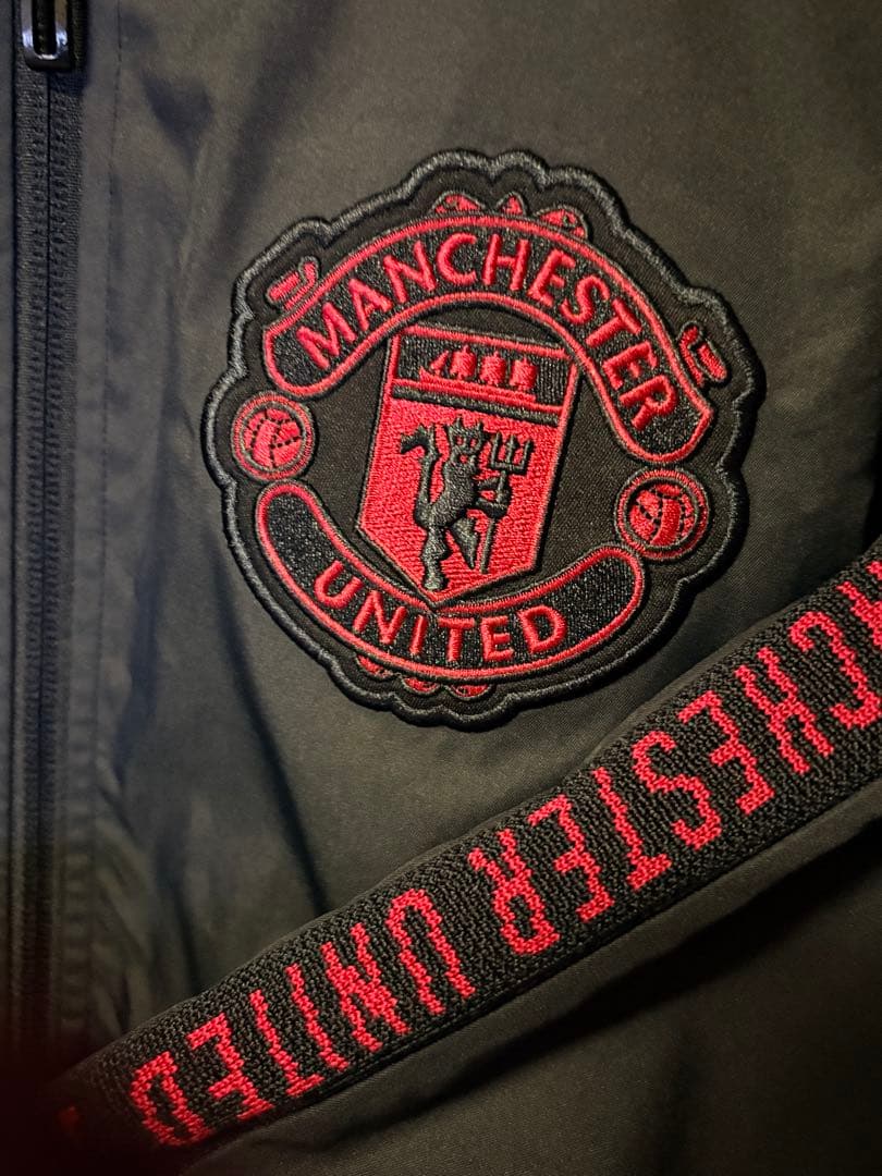 adidas マンチェスターユナイテッド ジャージ ジャケット 黒