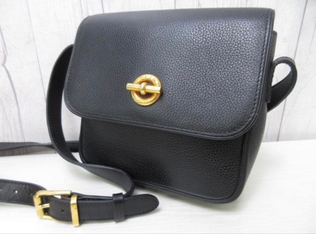 セリーヌ　ヴィンテージショルダーバッグ　ブラック