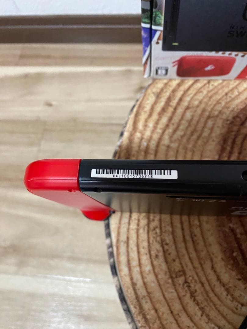 Nintendo Switch ニンテンドースイッチ本体　マリオカラー